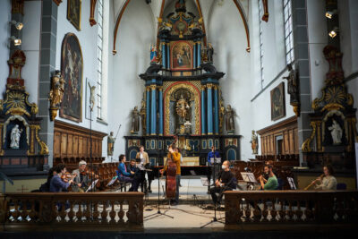 Visuelle Begleitung von Musikprojekten durch professionelle Fotografie
