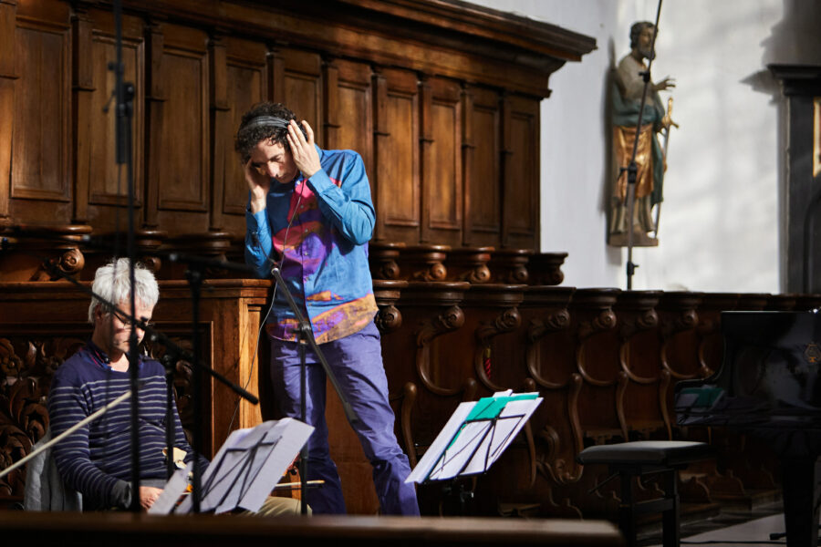 Authentische Musikerportraits von Leonhard Bartussek während der Recording-Sessions und Musikproduktionen