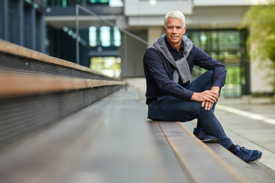 CEO-Portrait für die Unternehmenskommunikation eines internationalen Konzerns